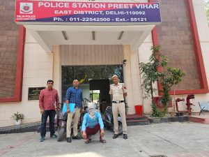 प्रीत विहार थाने की टीम ने एक औटोलिफ्टर को गिरफ्तार किया 2 स्कूटी एक बाइक बरामद की