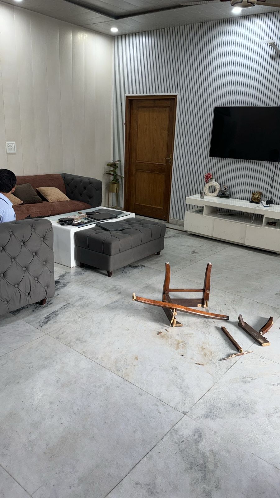 दिल्ली के बिजवासन इलाके में ED की टीम पर हमला पुलिस जांच में जुटी