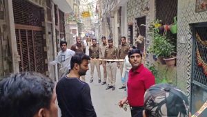 गोविंद पूरी थाने में तैनात कॉन्स्टेबल का मर्डर करने वाले बदमाश के साथ क्राइम ब्रांच की NDR की टीम ने मुठभेड़ कर पकड़ा