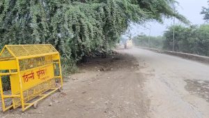 दिल्ली के जैतपुर कालिंदी कुंज रोड पर स्पेशल सेल की टीम ने मुठभेड़ के दौरान दो आरोपियों को गिरफ्तार किया